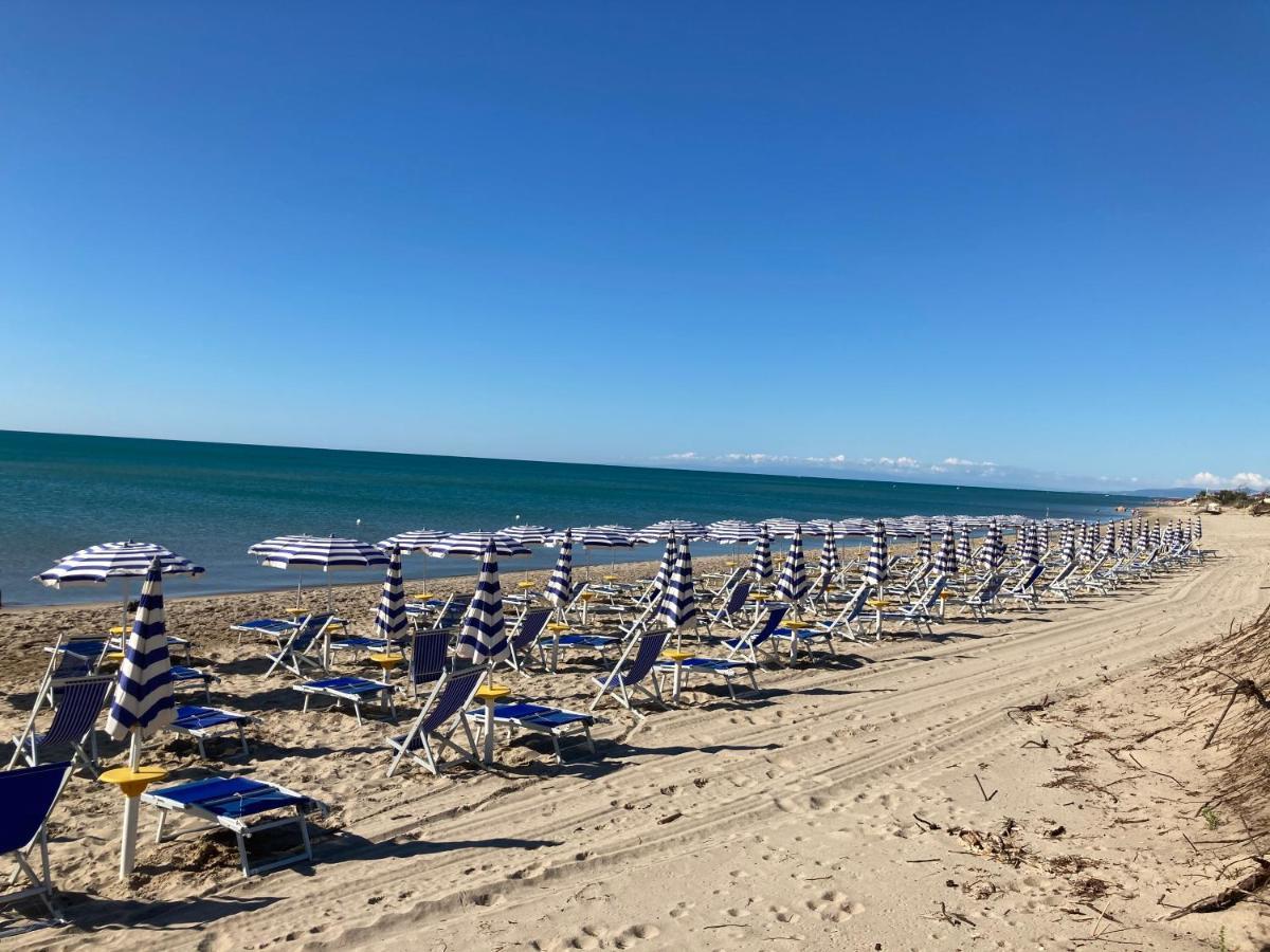 Riva Dei Greci Camping Village Metaponto Exterior foto